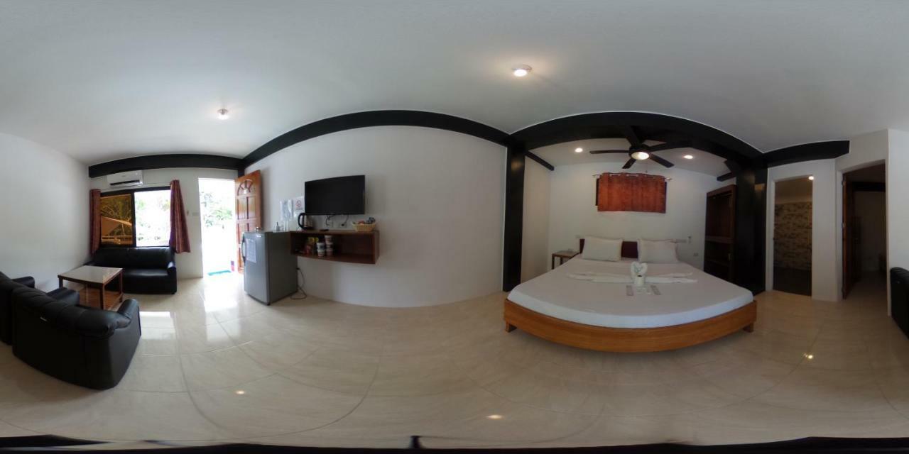 Jalyn'S Resort Sabang Puerto Galera Exteriör bild