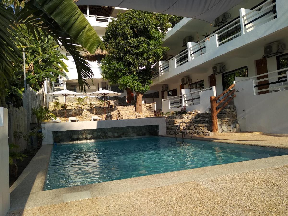Jalyn'S Resort Sabang Puerto Galera Exteriör bild